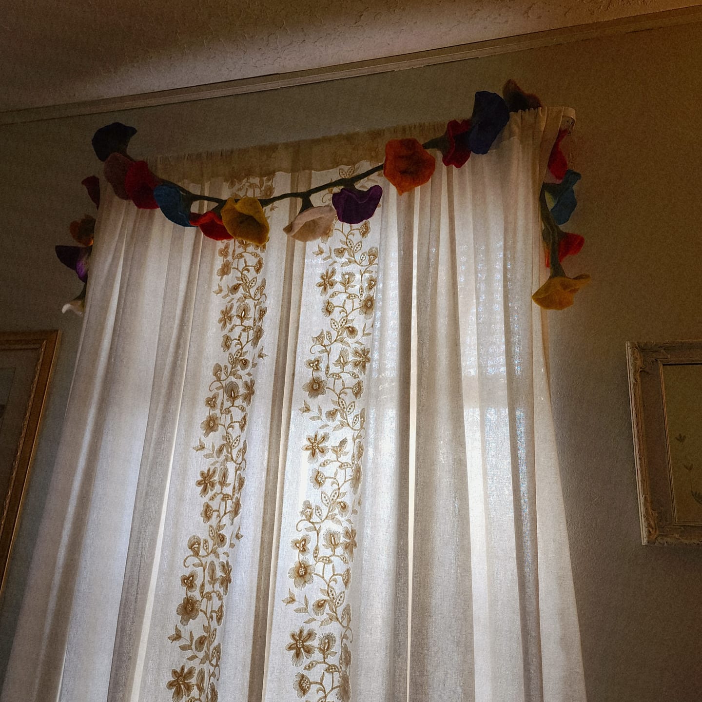 Customer photo review of Flower Garland - Colourful