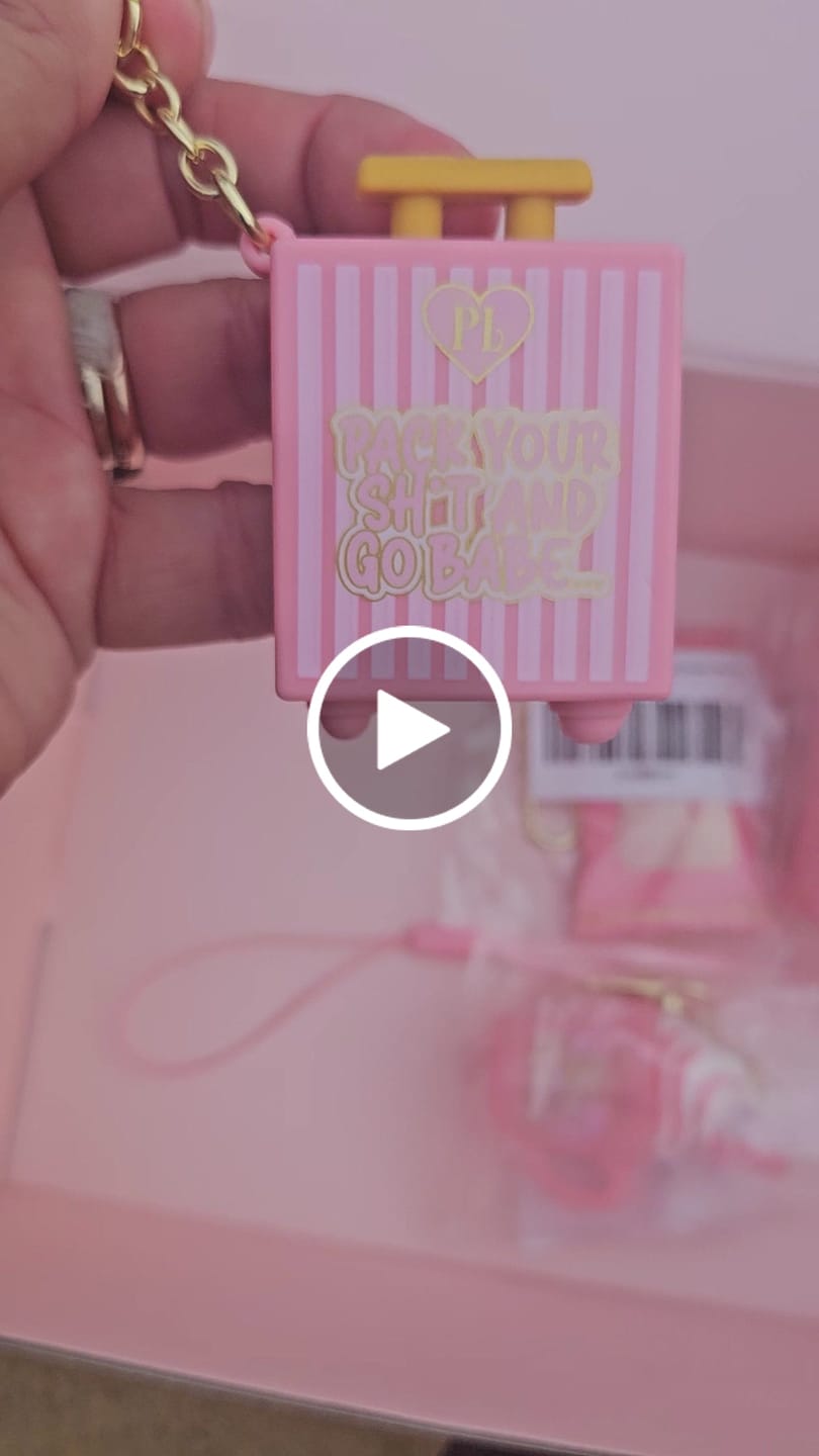 วิดีโอรีวิวจากลูกค้าของ P. Louise You're So Charming Keyring Charms