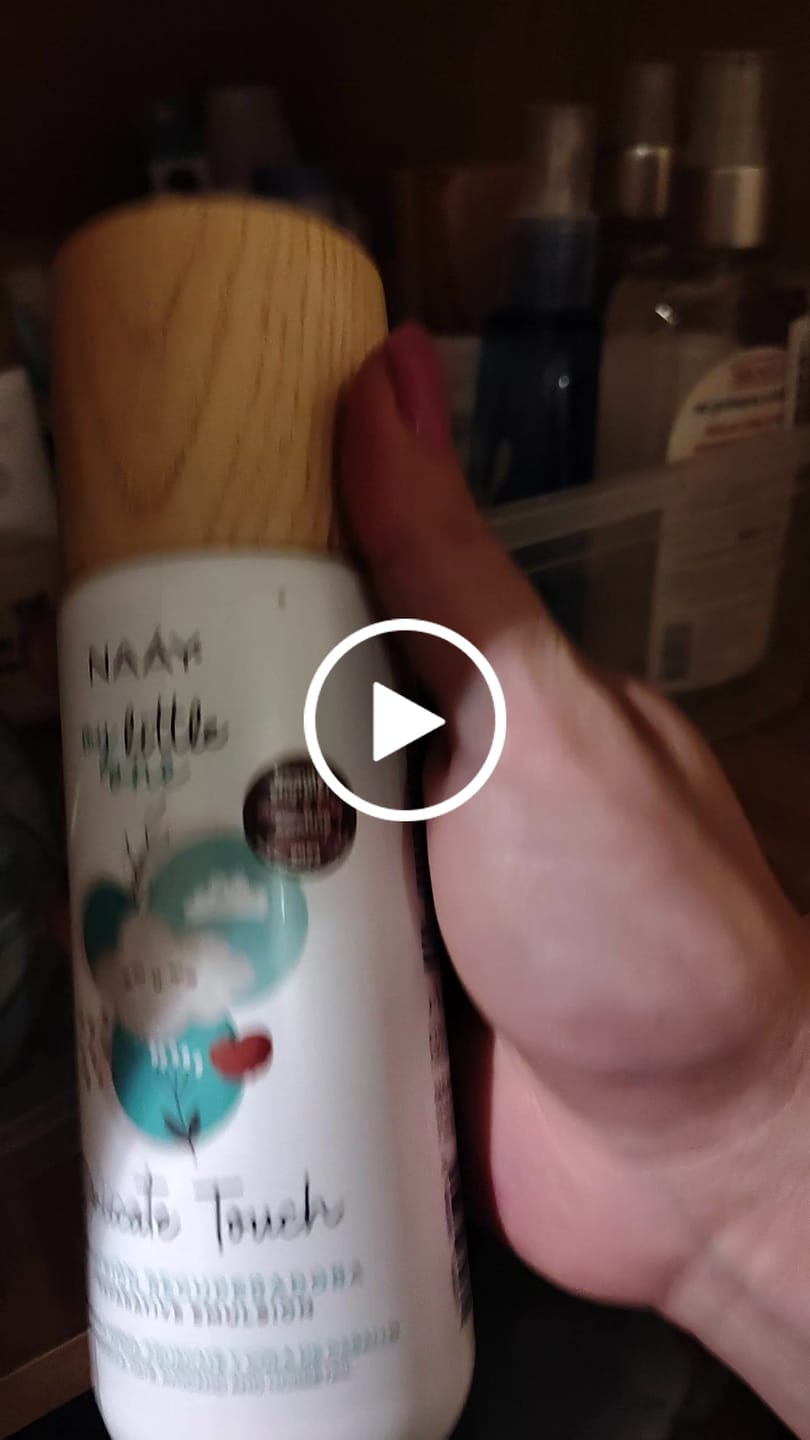 Customer video review of Emulsión Recuperadora Delicate Touch.  Alivio real para pieles con dermatitis, rosácea y sensibilidad extrema.