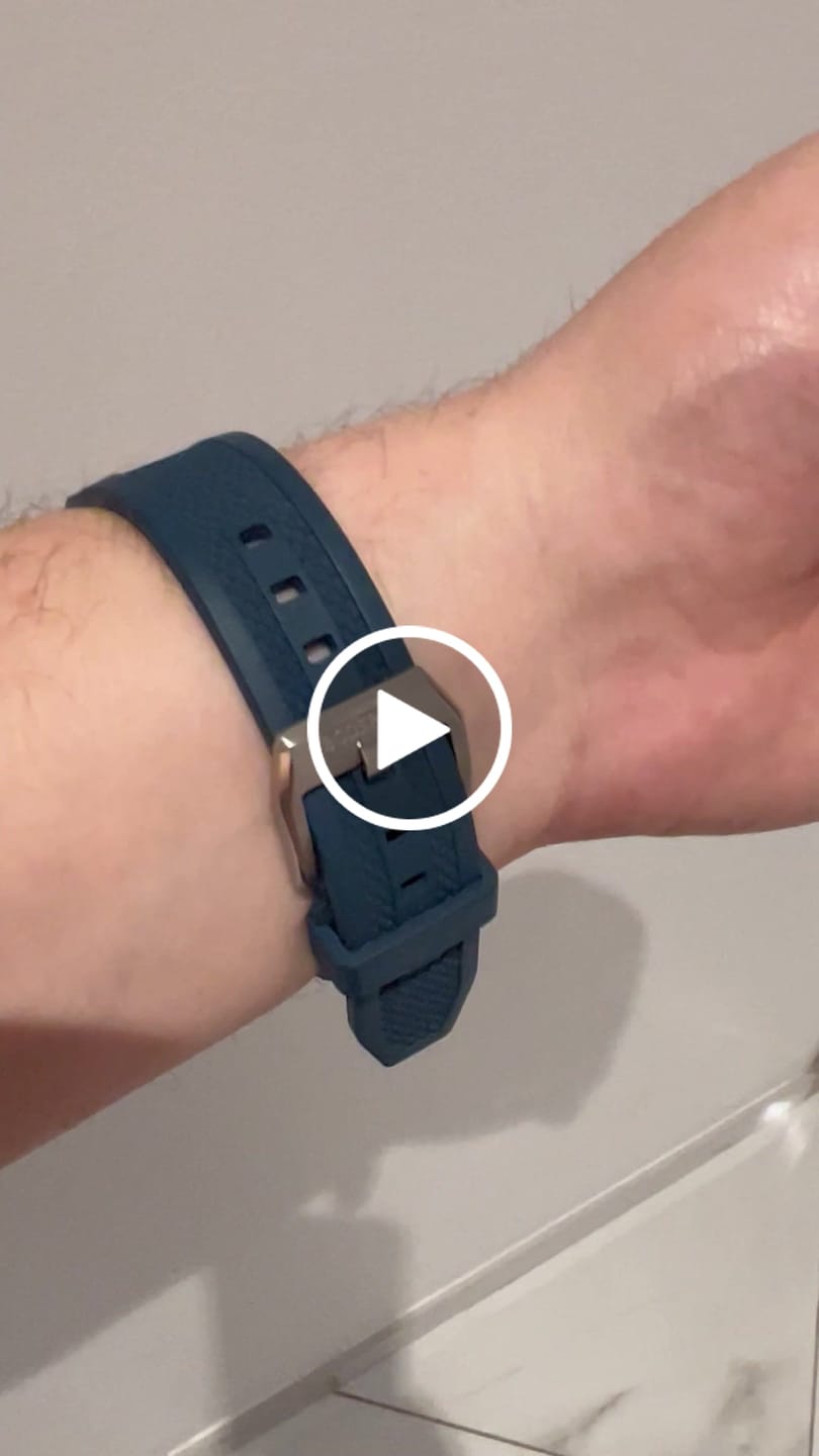 Customer video review of SEATURTLE.OCEAN(TITANIUM) - Automatic Titanium Diver Watch | Arctic/Ti-bracelet