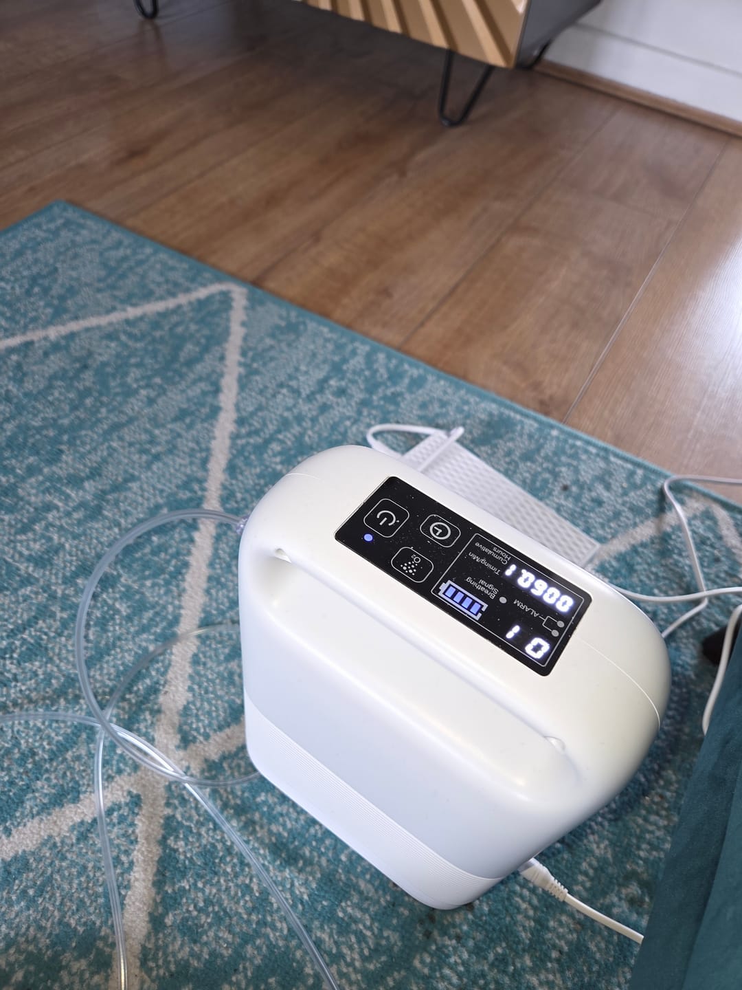 Customer photo review of VARON VP-2 Pulse Portable Oxygen Concentrator | 24H Continuous Use, Long Battery Life, Lightweight & Travel-Friendly, CE Approved