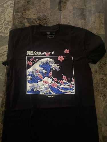 Customer photo review of MYSTERY TEE