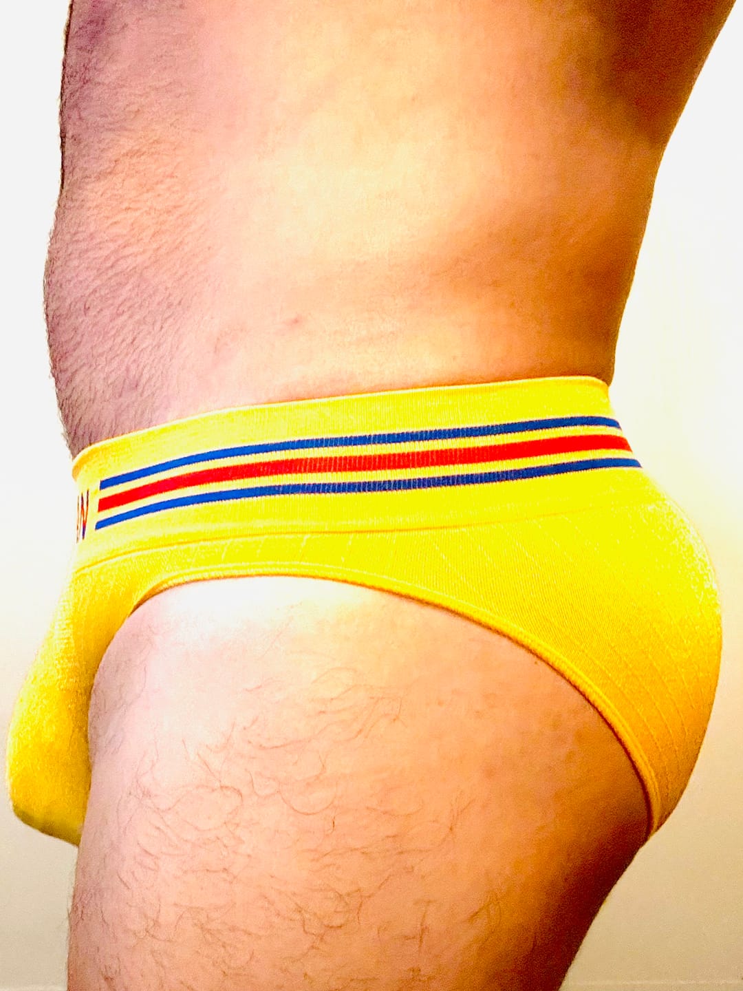 Customer photo review of 5 Pack ALLMIX Men's Seamless Bulge Pouch Briefs