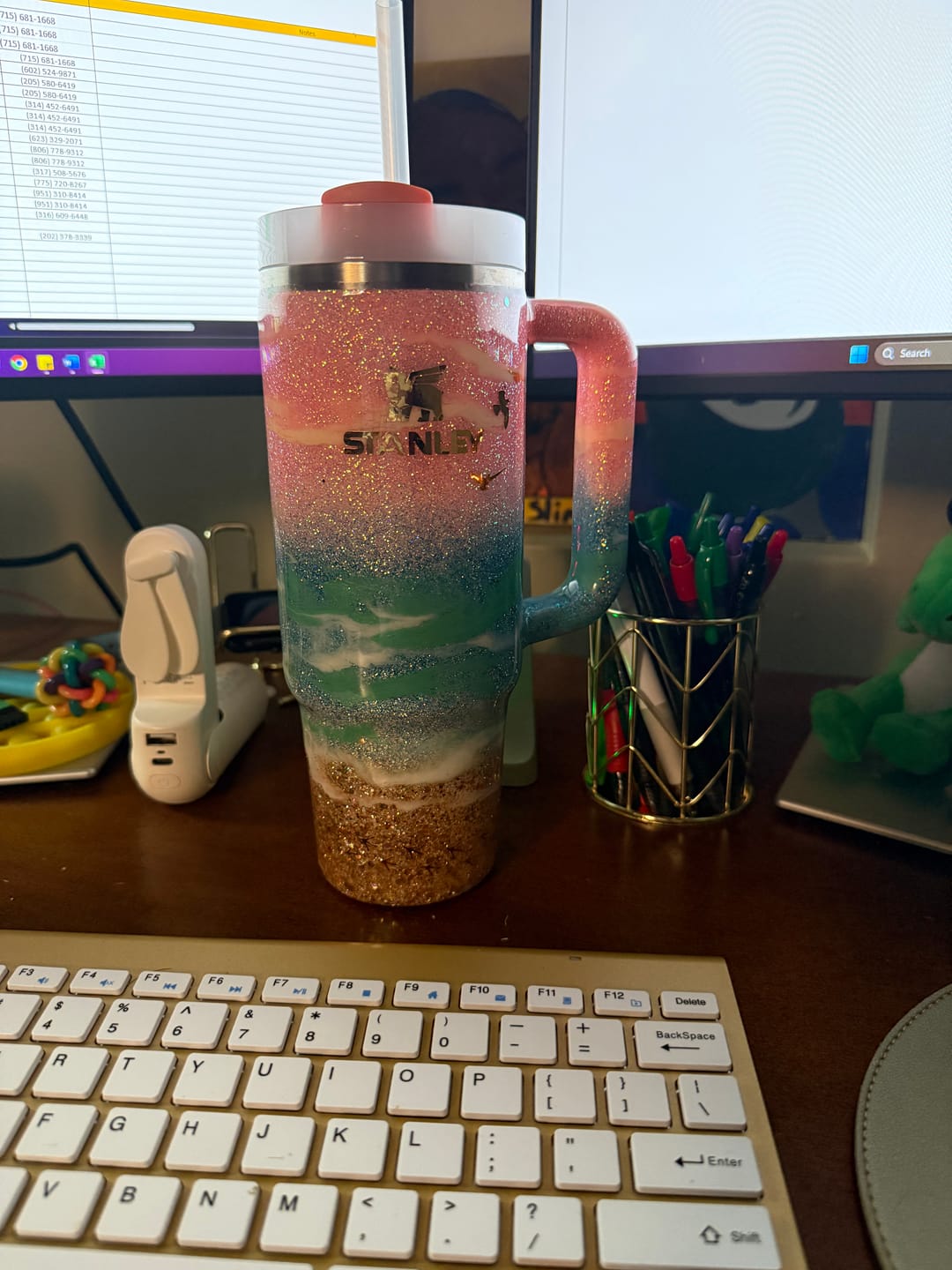Customer photo review of PRESALE Glitter Peach Beach Stanley 30oz
