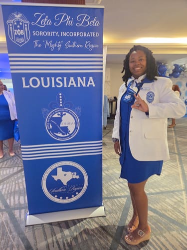 Customer photo review of Zeta White Blazer