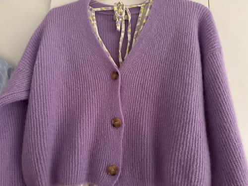 Customer photo review of NINA Strickjacke - Flieder