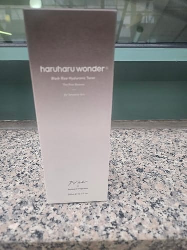 Customer photo review of BLACK RICE hyaluronic toner / free of alcohol & fragrance