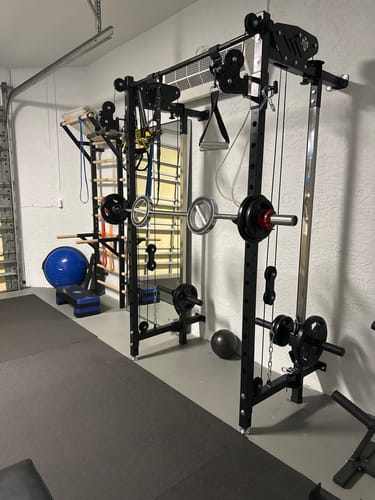 Customer photo review of CHEETAH™ Wall Mounted Folding Power Rack Functional Trainer