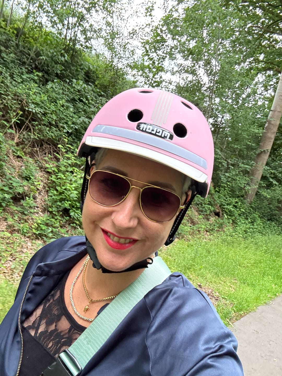 Customer photo review of Melon Bicycle Helmet E-Series »Lotus«