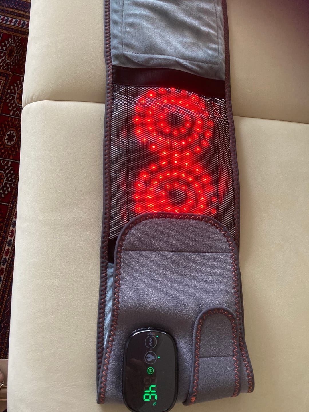 Customer photo review of LuminaBelt™ - Rotlichttherapie-Gürtel mit Massagefunktion | Das Original