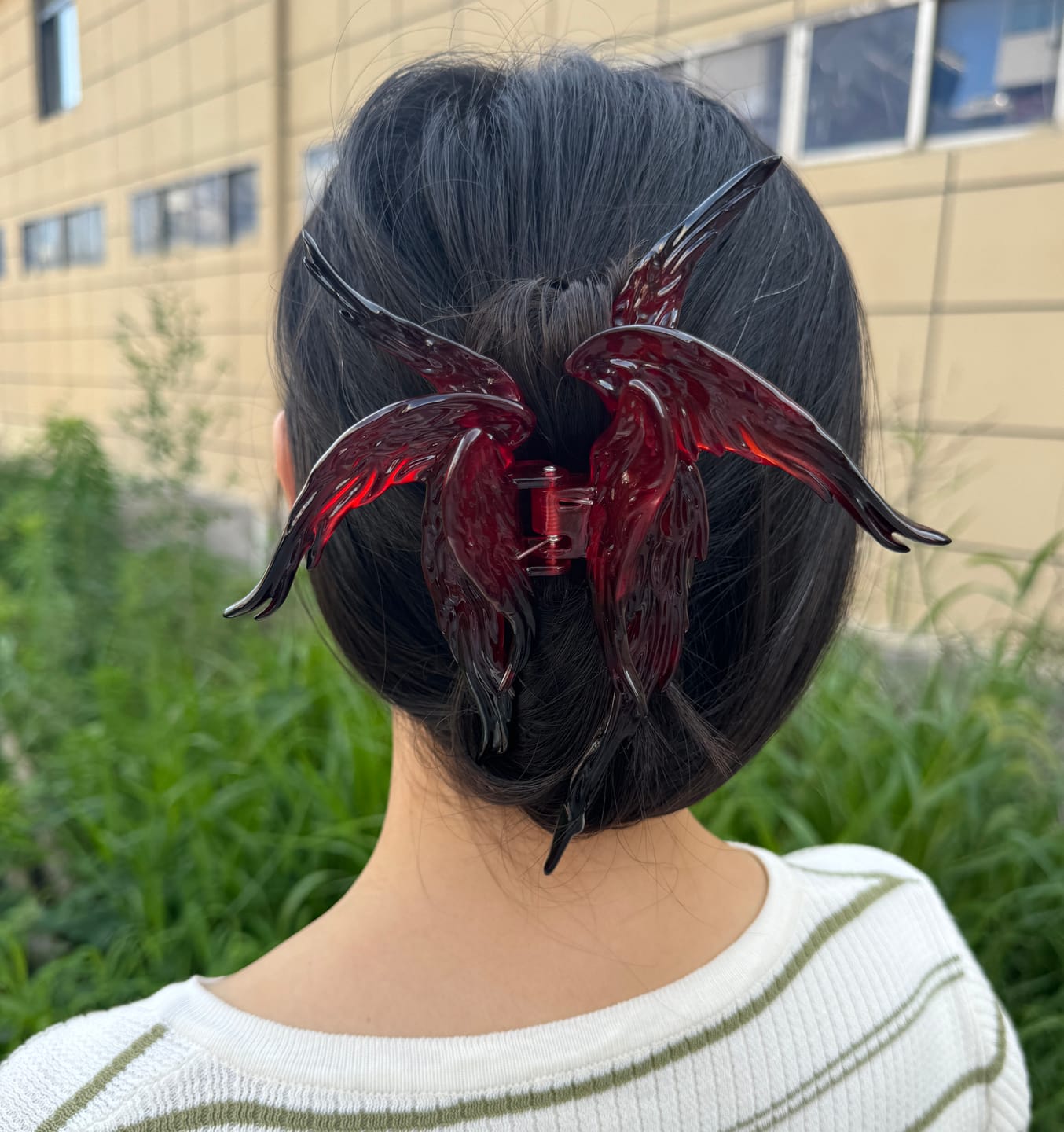 Customer photo review of Red Rebel Angel Wings 3D Print Hair Claw