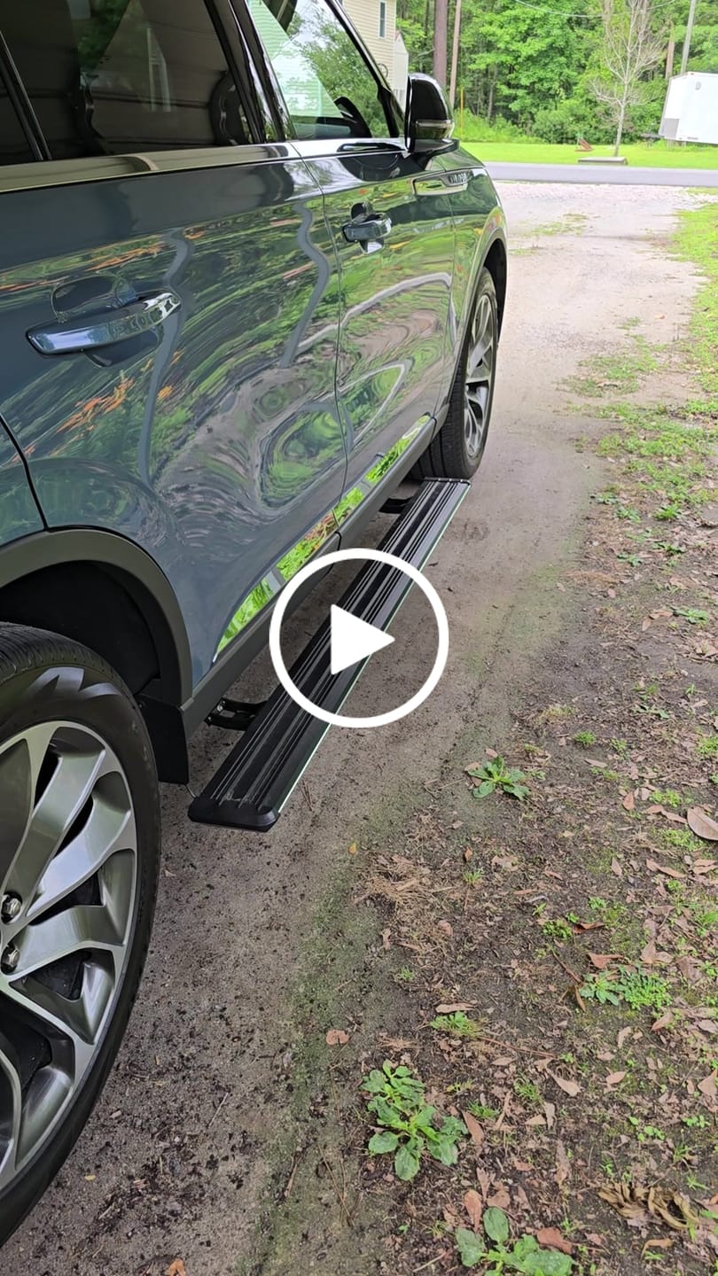 Customer video review of Lincoln Aviator Running Boards 2020-2025