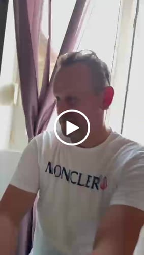 Customer video review of Votre Histoire en Musique – Émotion Garantie