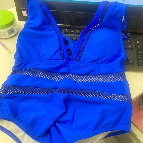 Customer photo review of Maillot de Bain Amincissant Résille Femme