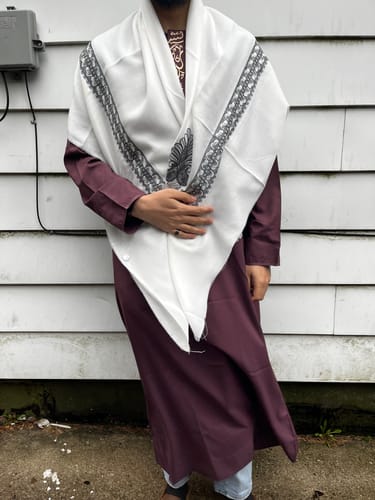 Customer photo review of Yemeni Shemagh Type 1