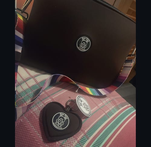 Sara S. review of Pochette Grande image 1 out of 1