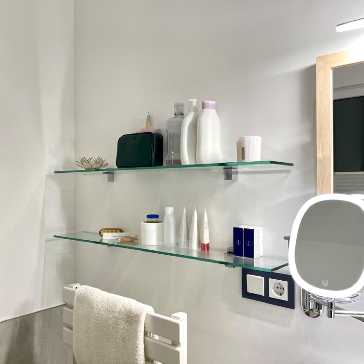 Customer photo review of Glasregal Badezimmer Glasablage, Badregal 8mm Hartglas, AURA, Edelstahl, Klarglas