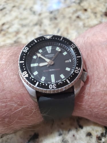 Customer photo review of W.O.E. FKM Rubber Watch Strap