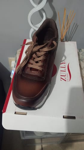Customer photo review of Tenis de Piel Artesanales Hombre Toronto - Shedrón
