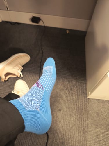 Customer photo review of 5 Pair Pro Ankle Compression Socks