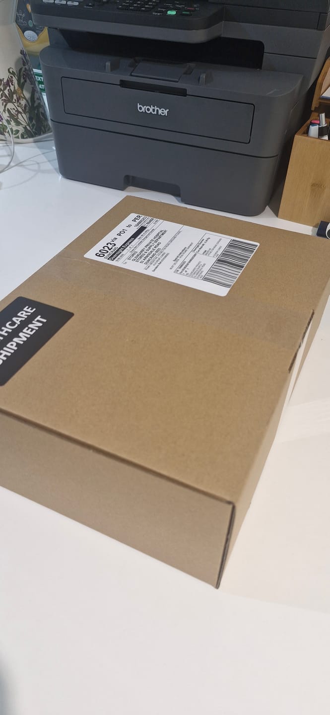 Customer photo review of 310 x 230 x 105mm A4 Die cut Brown Mailing Box B137