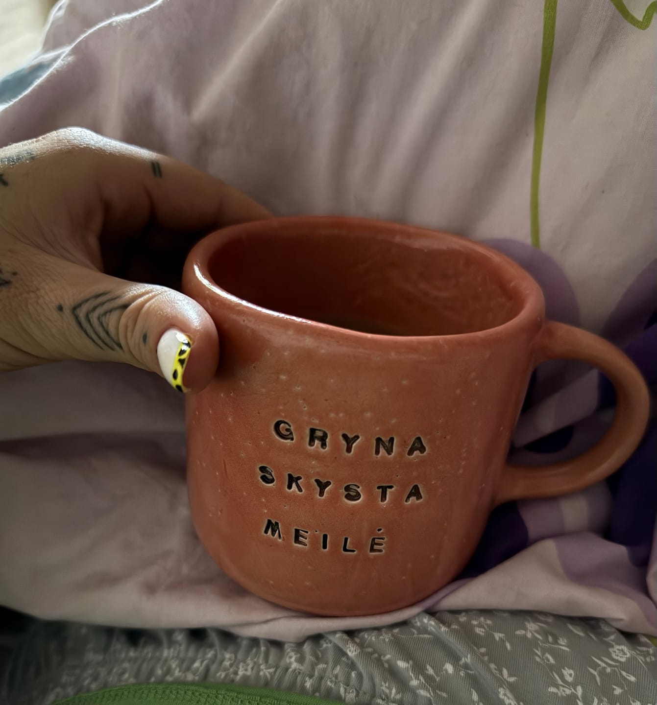 Customer photo review of Big stoneware mug