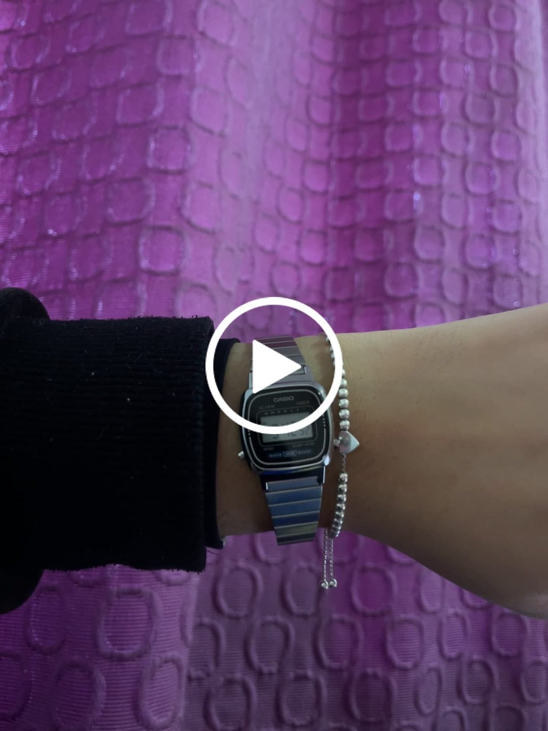 Customer video review of Reloj Casio Vintage LA670WA-1DF Plateado Mini