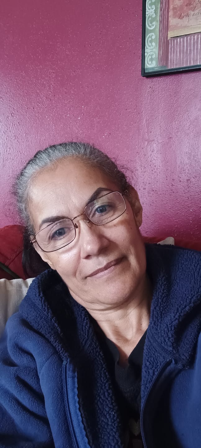 Customer photo review of DNA Taylor Blue Gray Prescription Coloured Contact Lenses