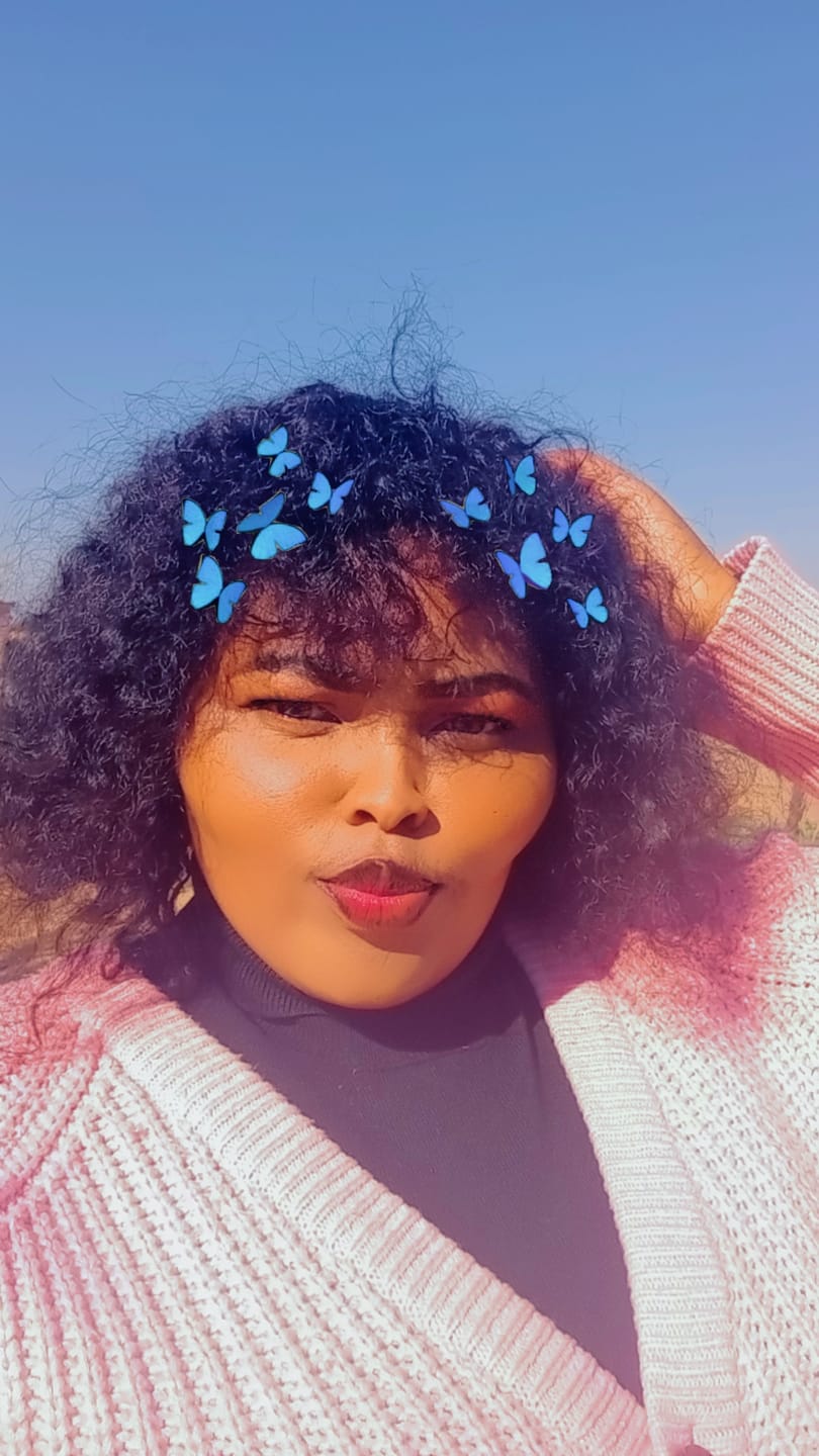Customer photo review of Brazilian Water Wave Fringe - Zoe