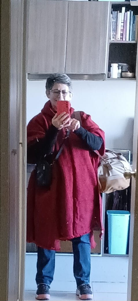 Customer photo review of PONCHO PREMIUM ROJO