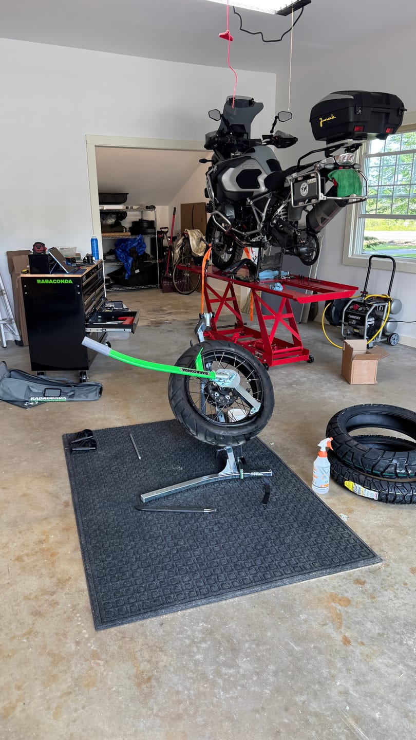 Customer photo review of Rabaconda Street Bike Tire Changer