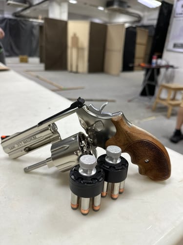 Customer photo review of Ares 6mm BB Revolver Cartridges With Moon Clip (6pcs / Set)