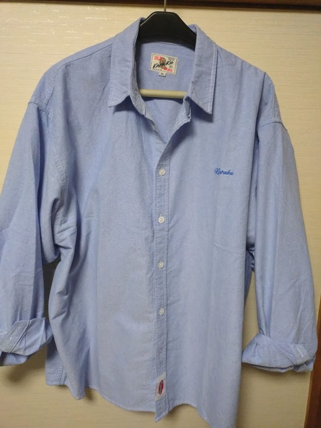 Customer photo review of Cleanfit　赤ヒモ付き　刺繍入りオックスフォード長袖シャツ