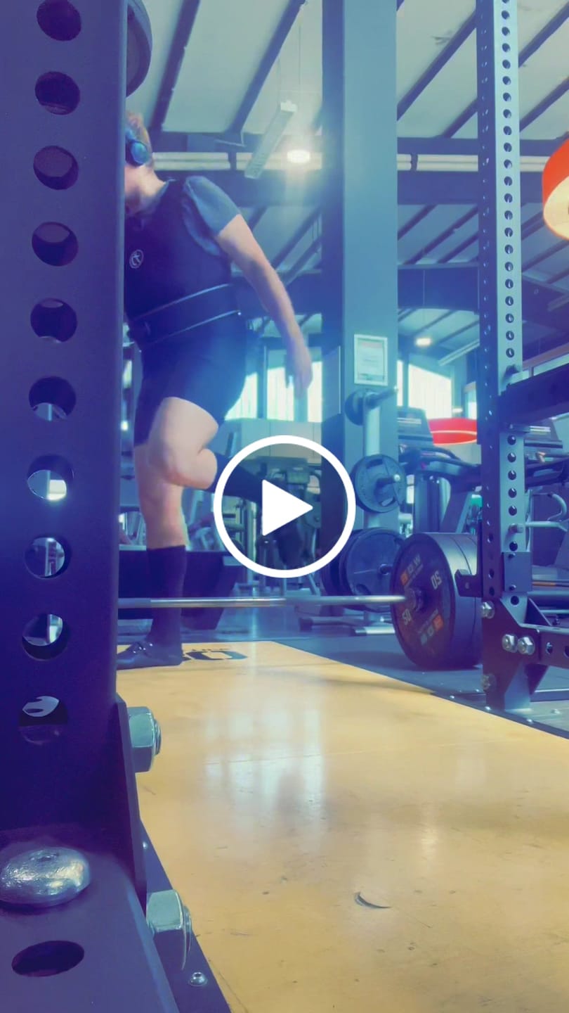 Customer video review of Black Singlet, Unisex – IPF Approved