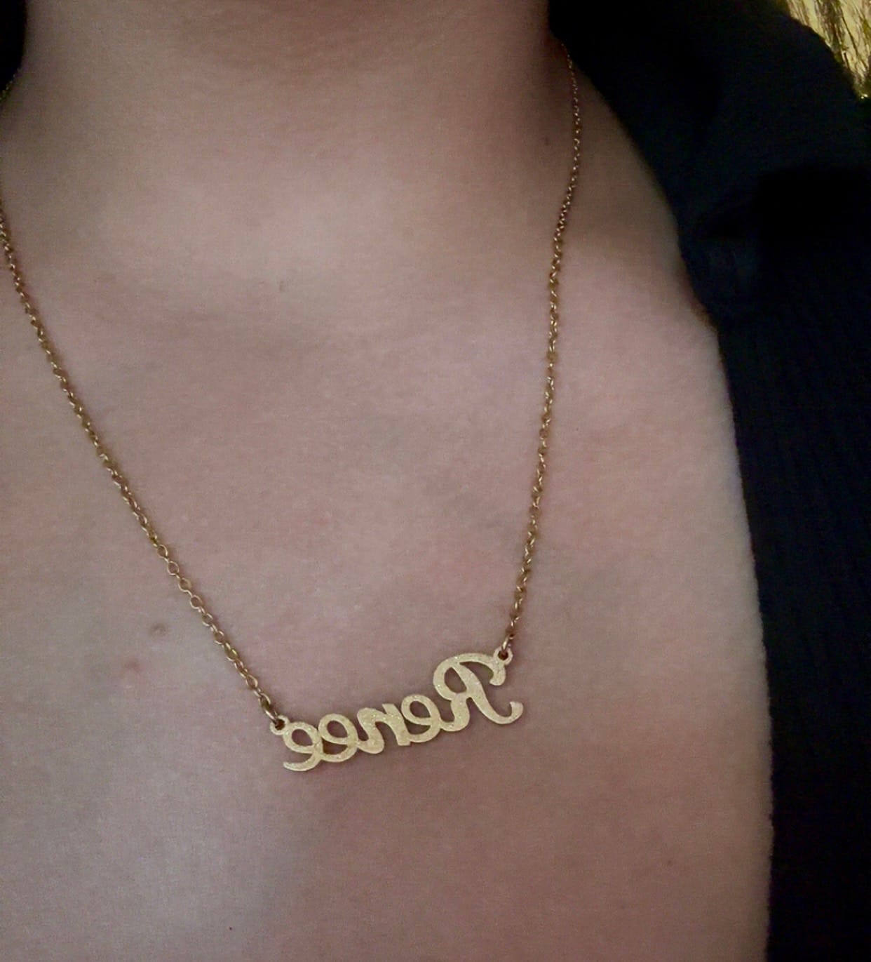 Customer photo review of Diamond Cut Name Necklace
