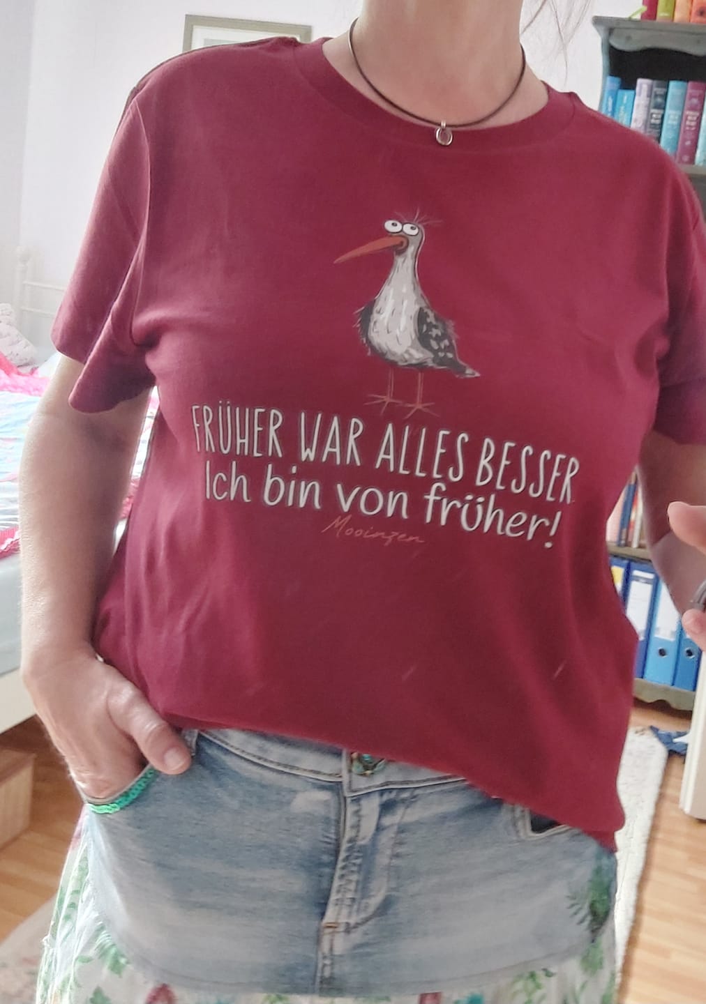 Customer photo review of Früher war alles besser!  · Damen Premium Bio T-Shirt 2.0