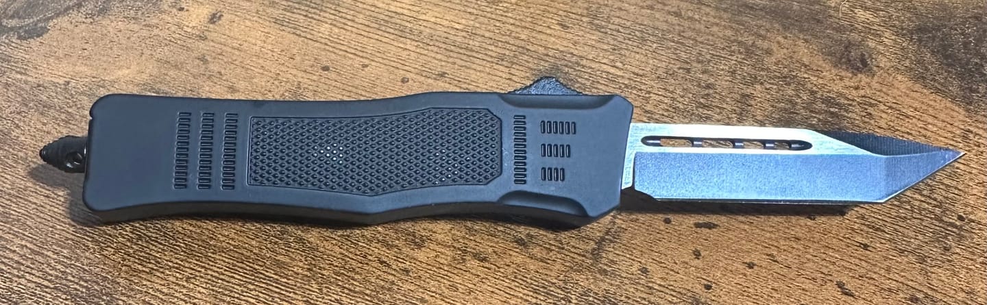Customer photo review of Small Black Phantom D/A OTF (Multiple Blade Styles Available)
