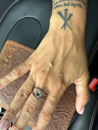 Customer photo review of TANAOR Classic Ring