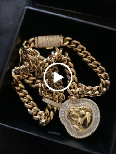 Customer video review of Buddha Baguette 6.1cttw VVS Moissanite Pendant .925 Sterling Silver