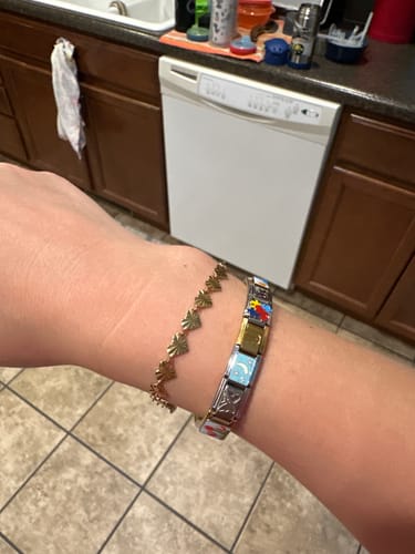 Customer photo review of Starlight Heart Chain Bracelet