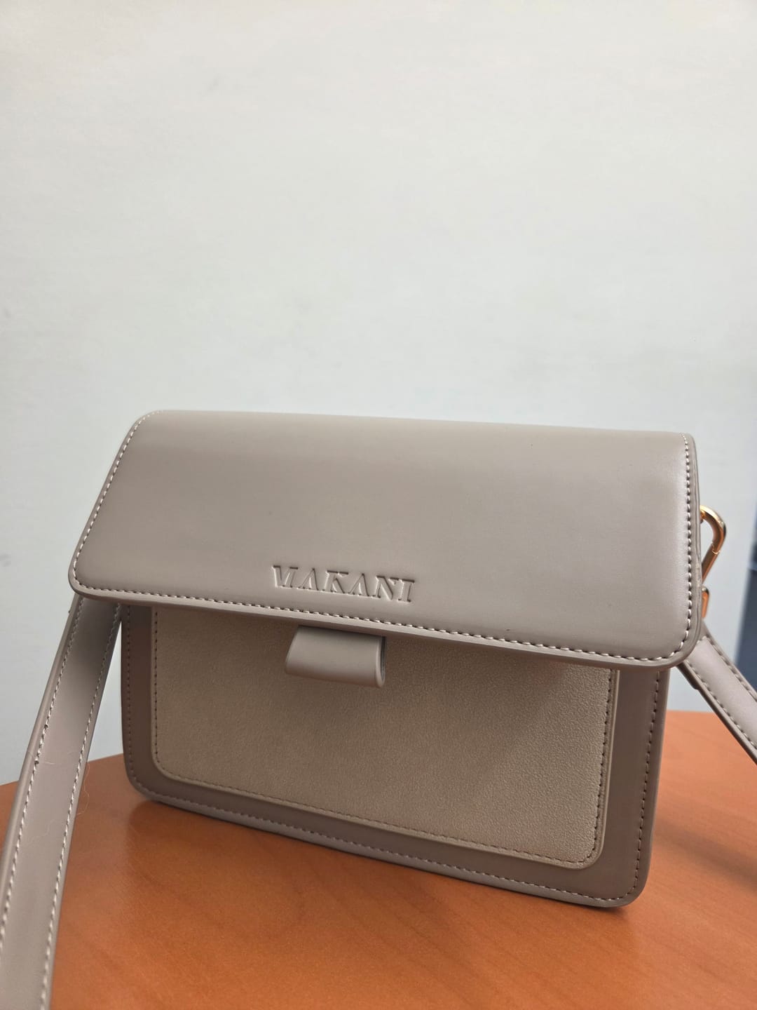 Customer photo review of VALDA - TAUPE