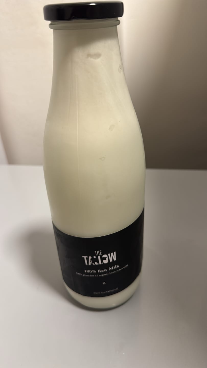 Customer photo review of Raw Cow Milk 1L