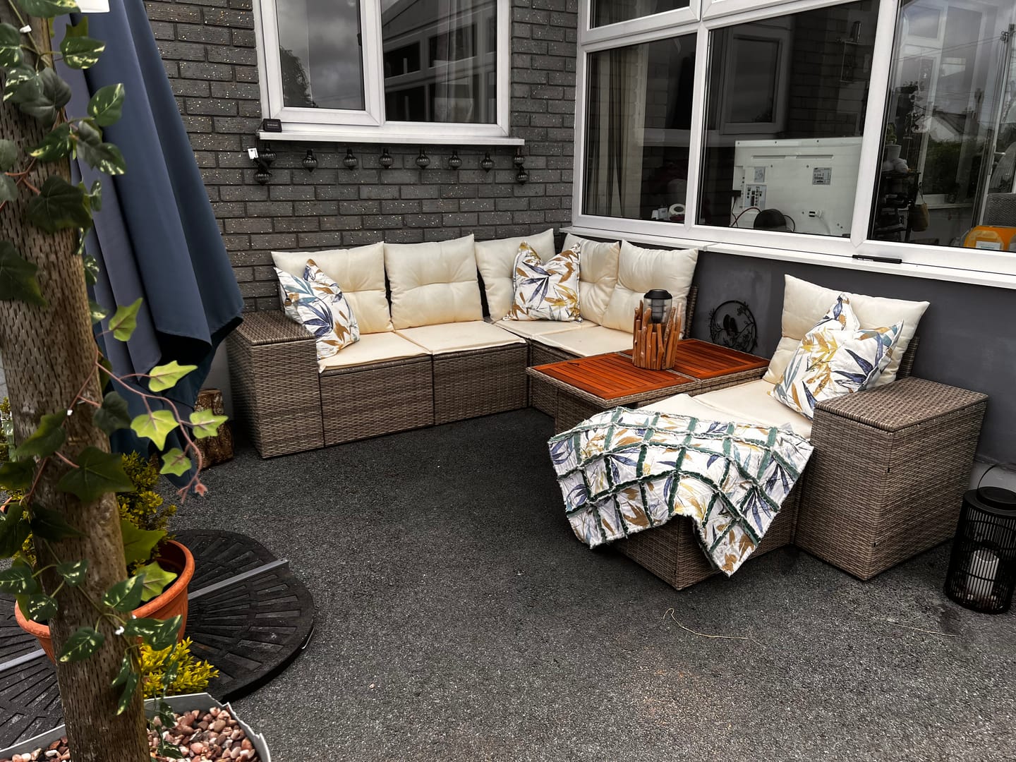 Customer photo review of Large Leaves Cotton Canvas Fabric