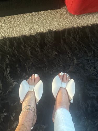 undefined review of WENDY image 1 out of 3