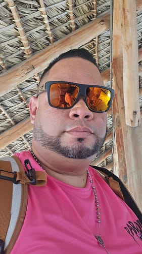 Customer photo review of Mis Raíces Orange