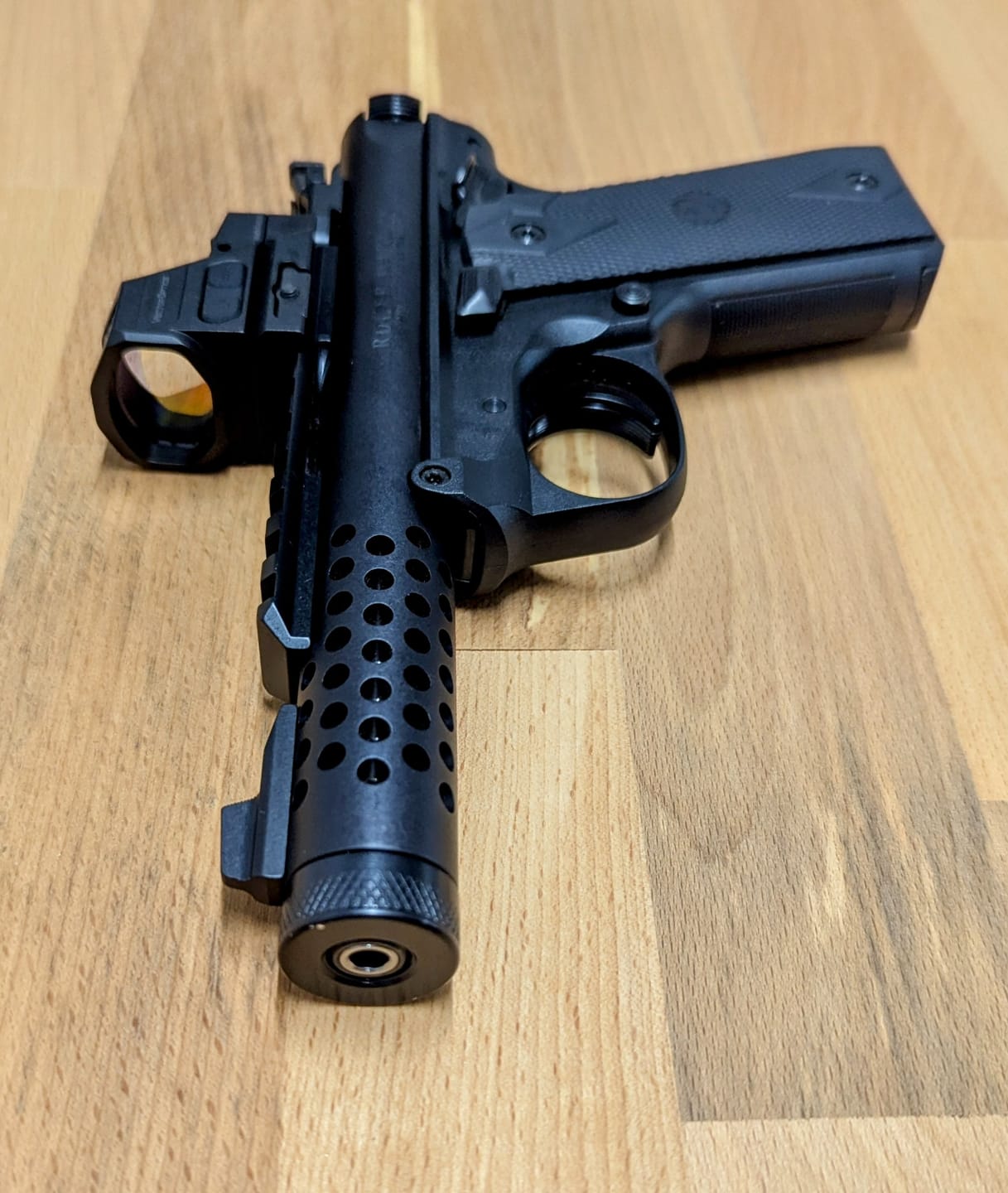 Customer photo review of Vector Optics SCRD-SM64 Frenzy-X 1x19x26 MRS GenII Solar Power Multi-Reticle