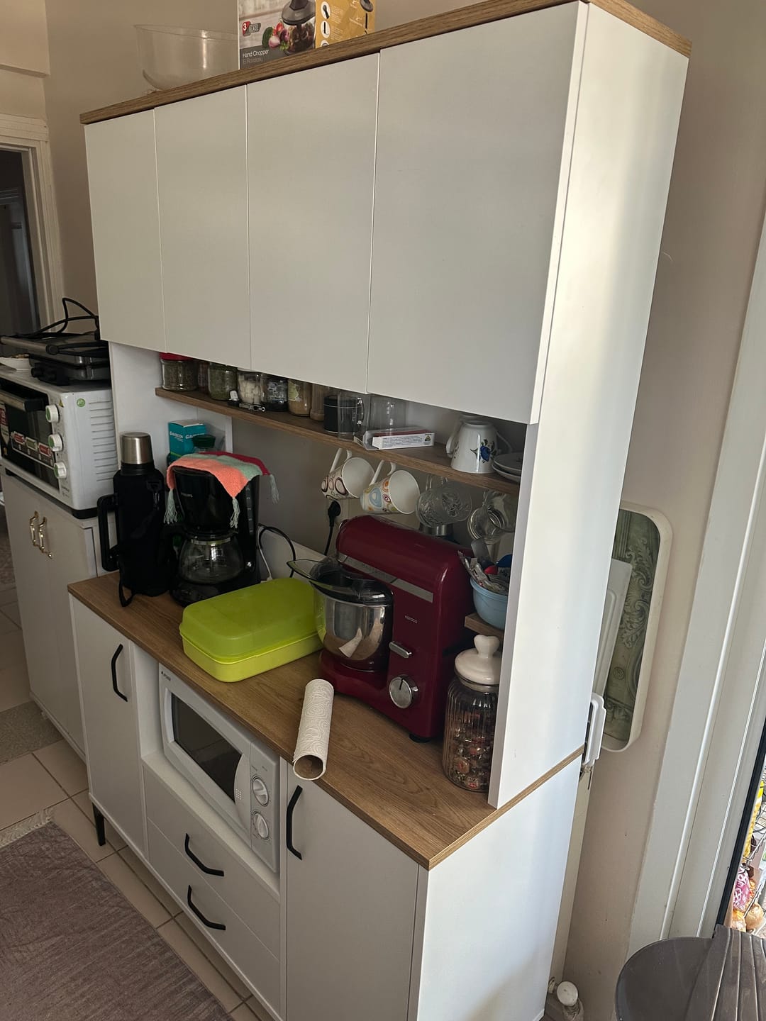 Customer photo review of Rani JE168 Çok Amaçlı Dolap 6 Kapaklı 2 Çekmeceli Kiler Mutfak Dolabı Beyaz - Sepet Ceviz