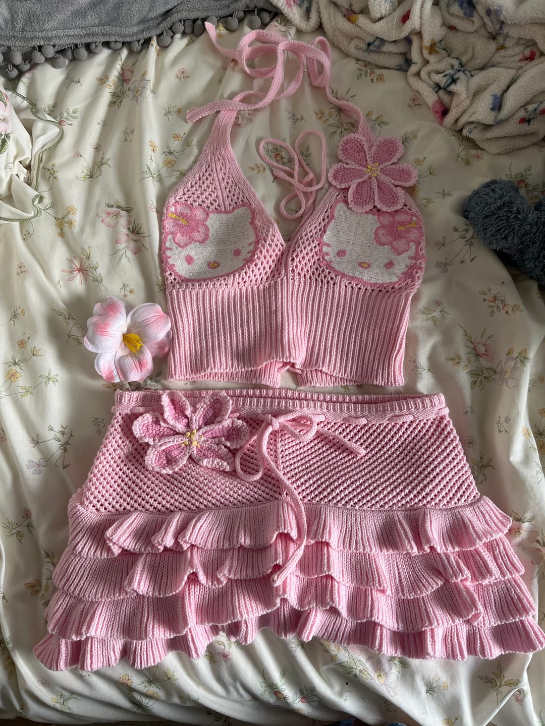 Customer photo review of Hibiscus Kitty Crochet Set (Pink)