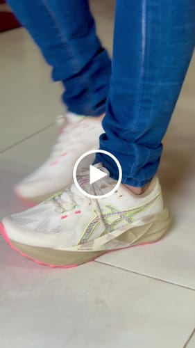 Customer video review of Asics Novablast 5 TR Mujer Nature Bathing Guava