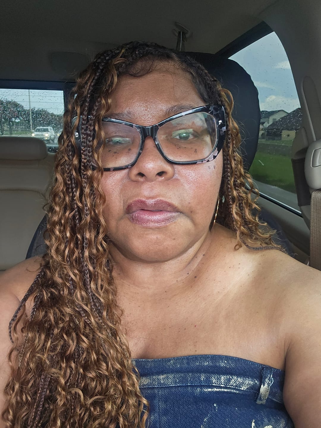 Customer photo review of Kiki -  24" Pre Bleached Human Hair Lace Base Swiss HD Full Lace Human Hair Curls Boho Box Braided Wig